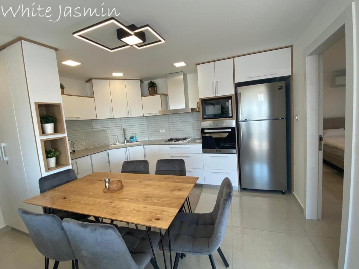 Jasmin Suites 마즈달 샴스 외부 사진